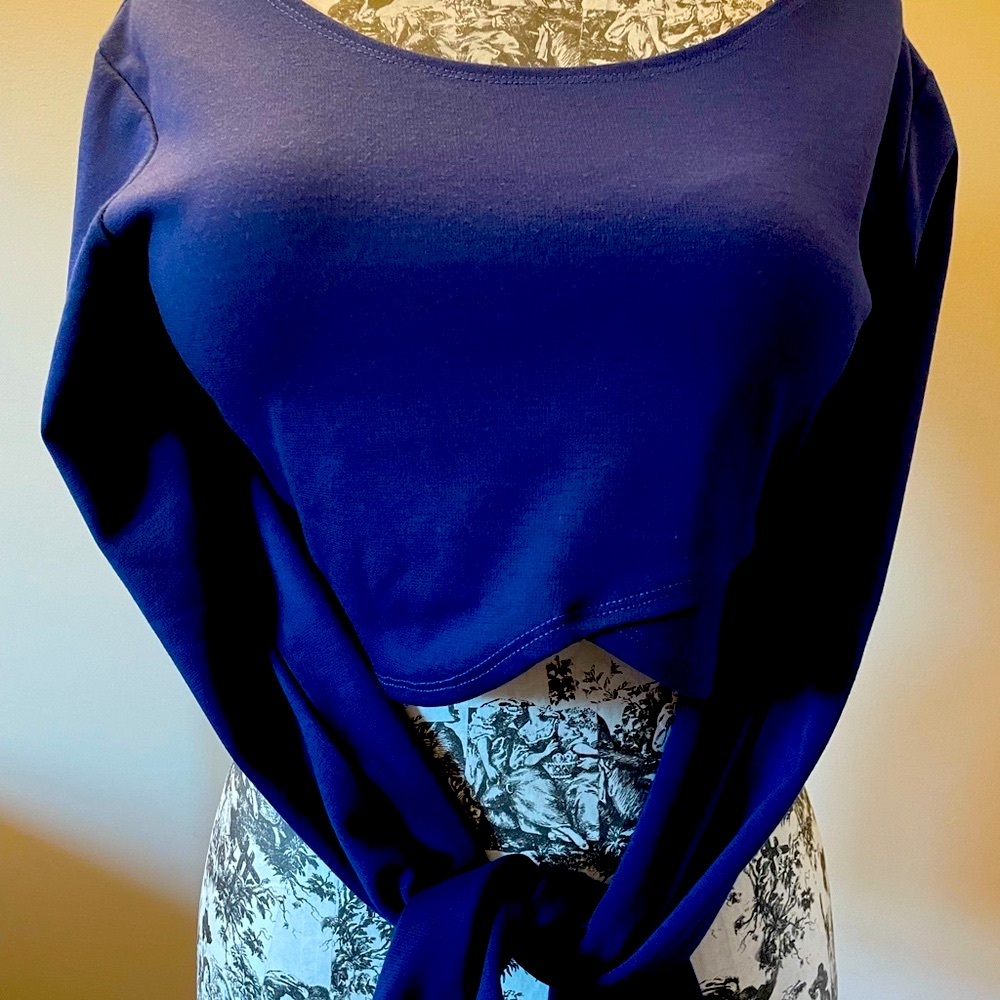 Chic Navy Blue Long Sleeve Top